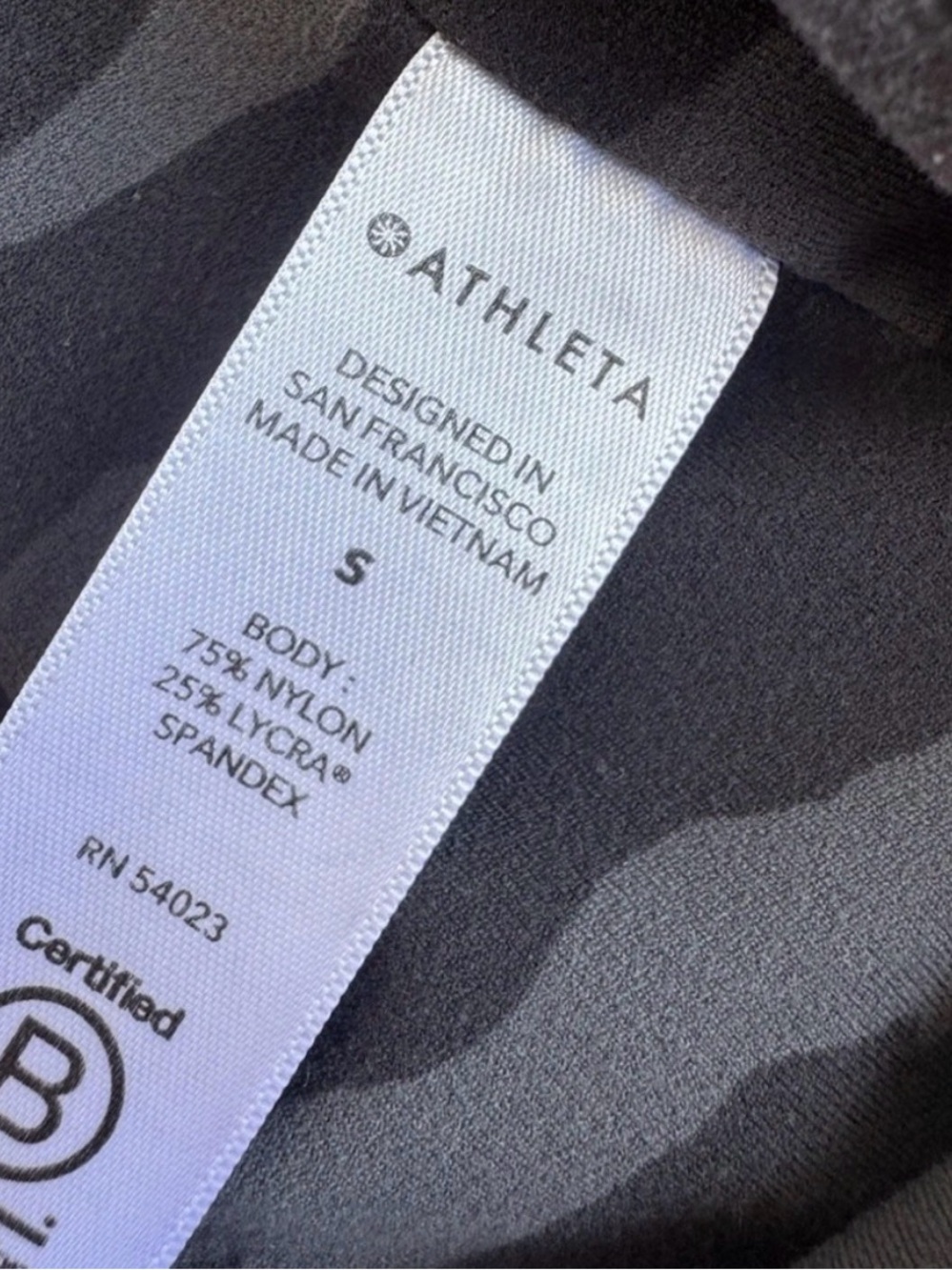 Athleta Elation Camo 7/8 Leggings Size Small High Rise Powervita Yoga Gym - Picture 2 of 7